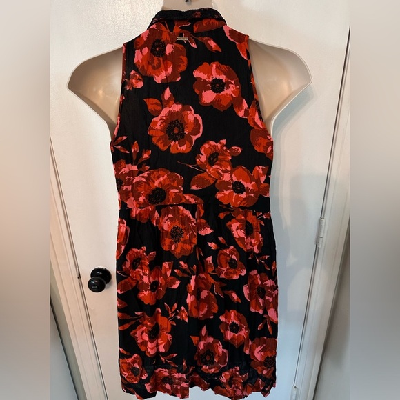 Volcom Red & Black Floral sleeveless Mini skater Dress lace collar Sz 10 #1526 - Picture 6 of 8